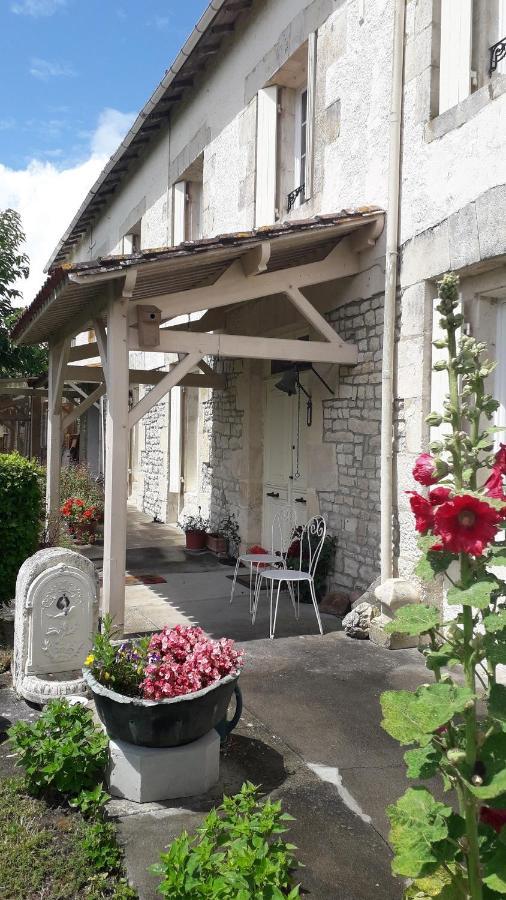 Domaine De Pelouaille - Chambre D'Hotes Saint-Jean-dʼAngély 외부 사진